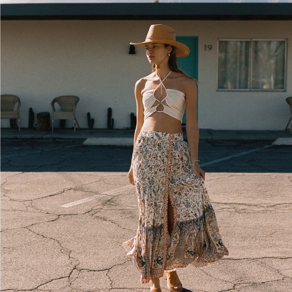 🤍🤎 Arnhem Renata Skirt in Winter 🤍🤎 - Picture 1 of 10